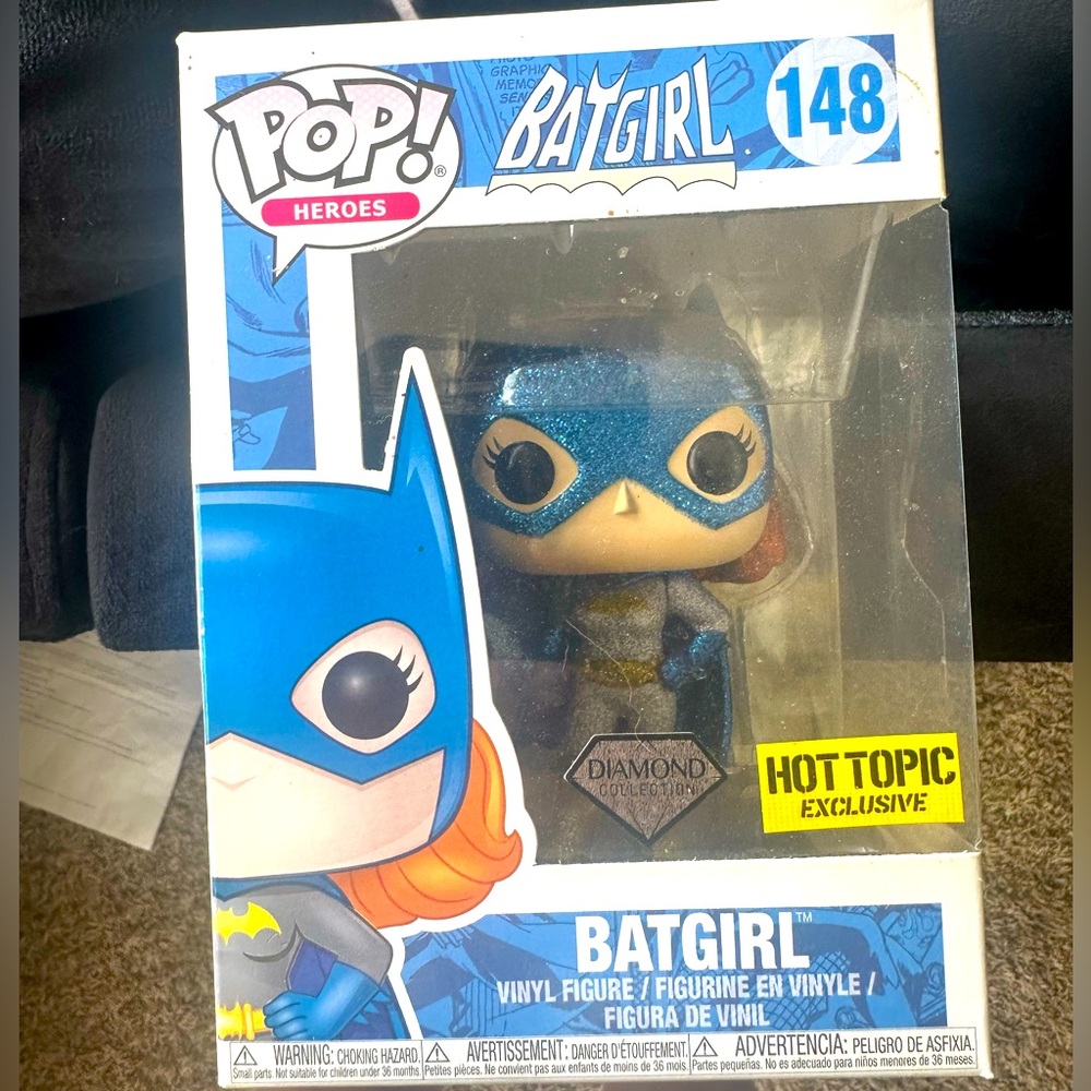 Funko Pop batgirl Hot Topic Diamond Exclusive